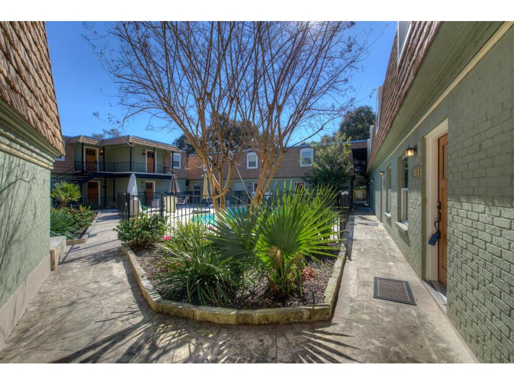 2 Bed 1.5 Bath Travis Heights Austin Condos For Rent